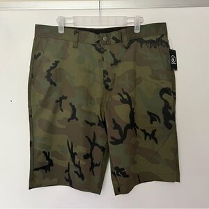 Volcom Men's Camo Chino Shorts (NWT)